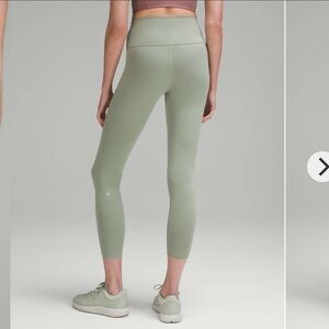 Like New Lululemon Wunder Train High-Rise Tight 25". Color Laurel Green. Size 6